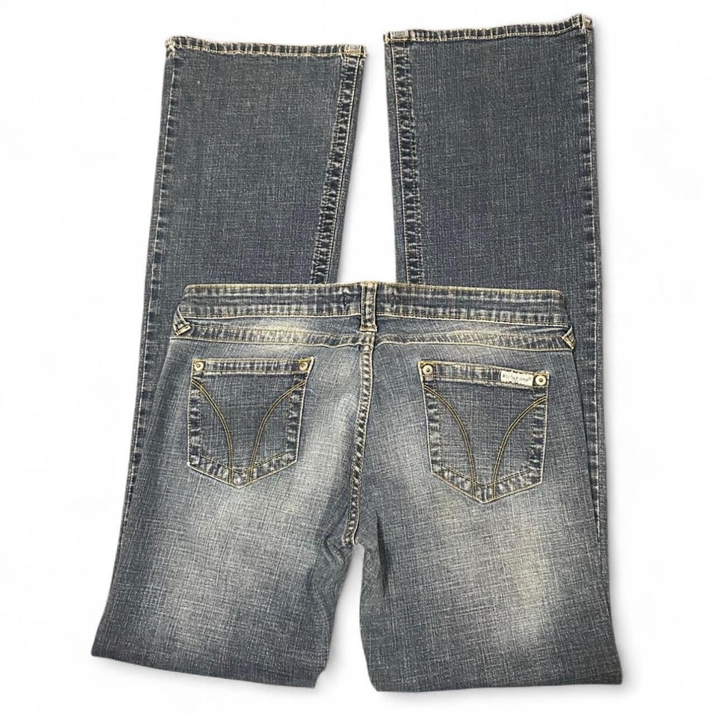 Low rise Y2K flared jeans